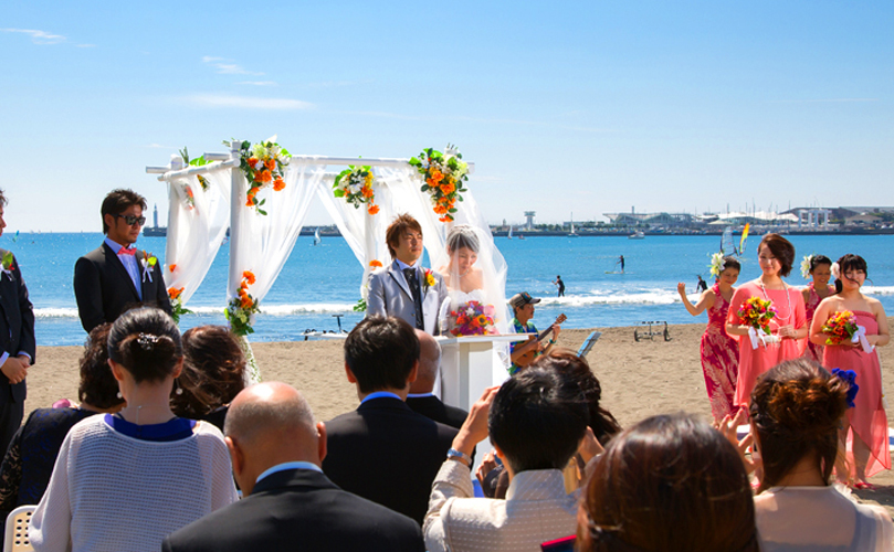 海沿いで想いがかなう大切な一日のために、海沿いにこだわったウェディング予約サービス「シーサイドスタイルウェディング」。